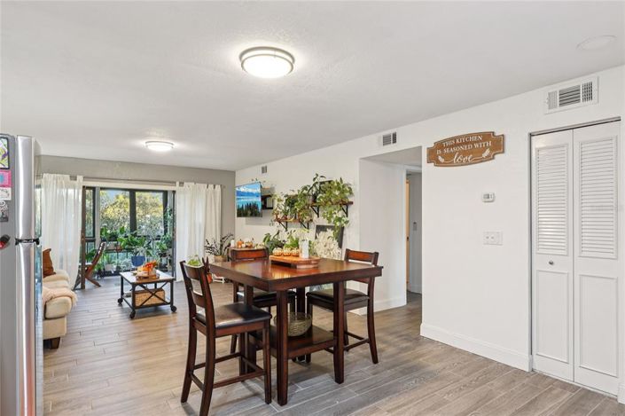 Image No.11-Propriété de 2 chambres à vendre à États-Unis