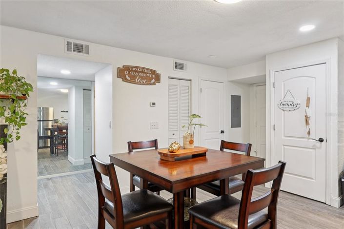 Image No.9-Propriété de 2 chambres à vendre à États-Unis