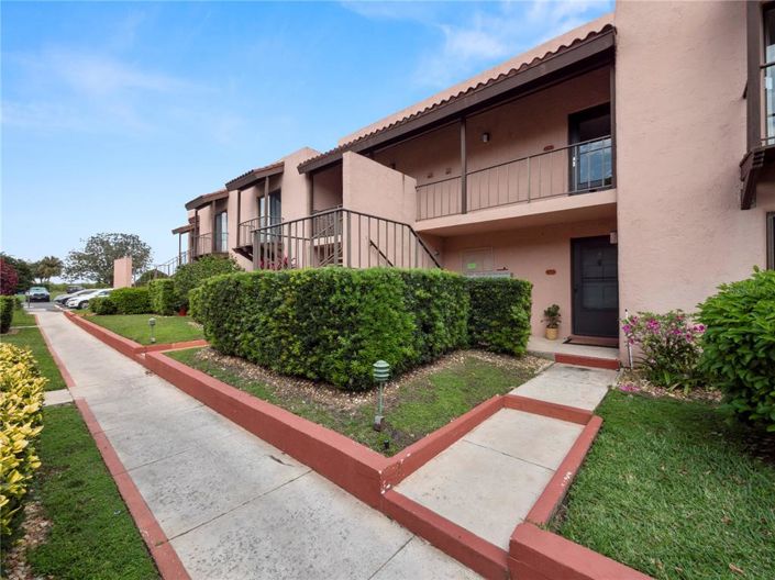 Image No.2-Propriété de 2 chambres à vendre à États-Unis