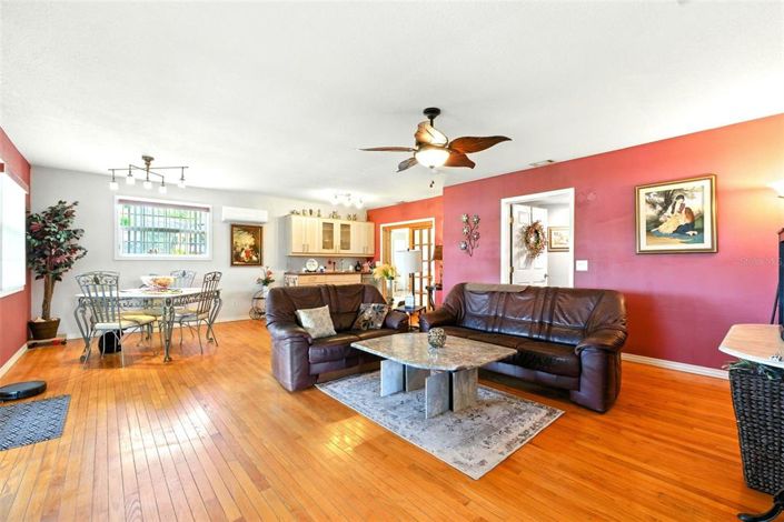 Image No.18-Propriété de 5 chambres à vendre à États-Unis