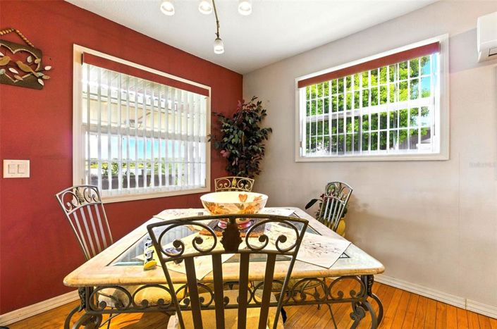 Image No.6-Propriété de 5 chambres à vendre à États-Unis