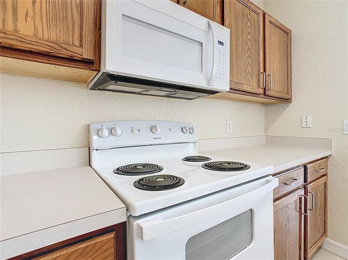 Image No.8-4 Bed Property for sale