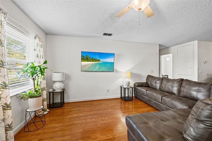 Image No.4-Propriété de 5 chambres à vendre à États-Unis