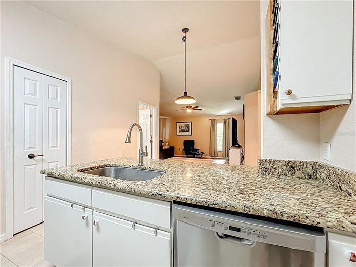 Image No.17-3 Bed Property for sale