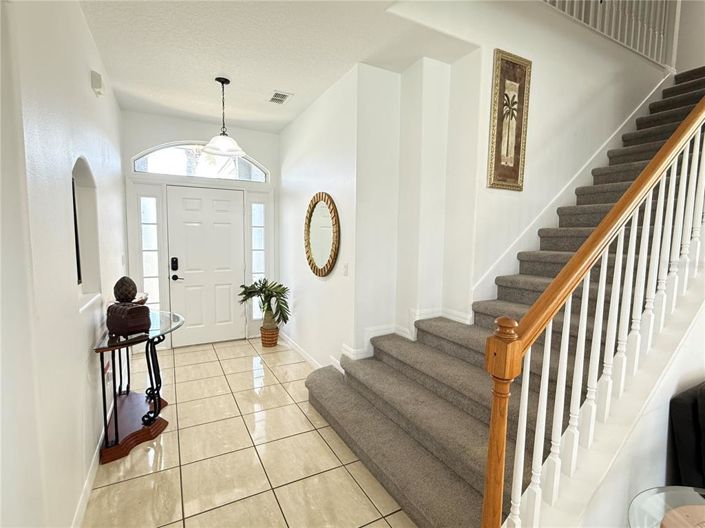 Image No.10-5 Bed House for sale