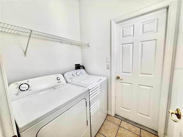 Image No.17-5 Bed House for sale