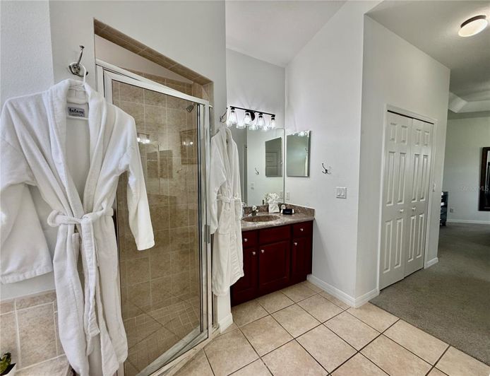 Image No.31-5 Bed House for sale