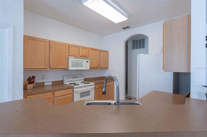 Image No.15-4 Bed House for sale