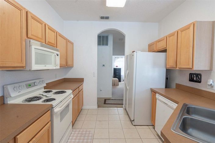 Image No.16-4 Bed Property for sale