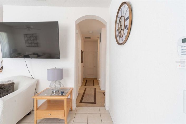 Image No.21-4 Bed House for sale