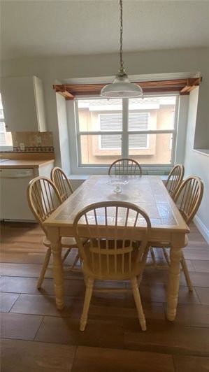 Image No.15-4 Bed House for sale