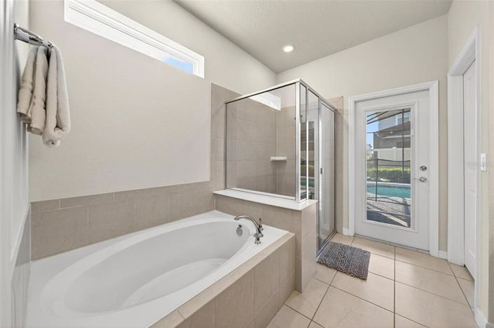 Image No.27-7 Bed House for sale