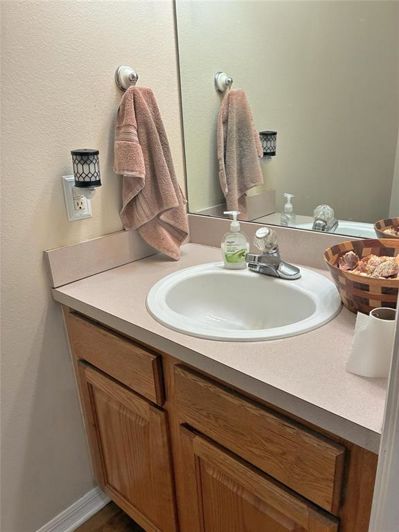 Image No.14-3 Bed Property for sale