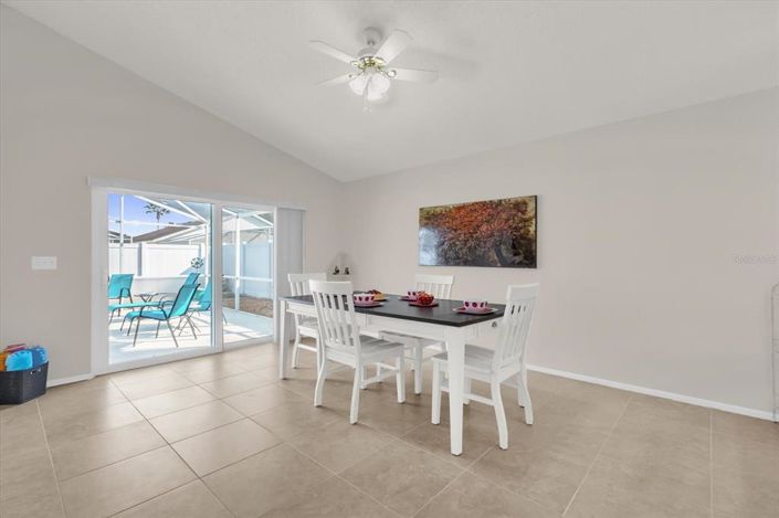 Image No.10-3 Bed Property for sale