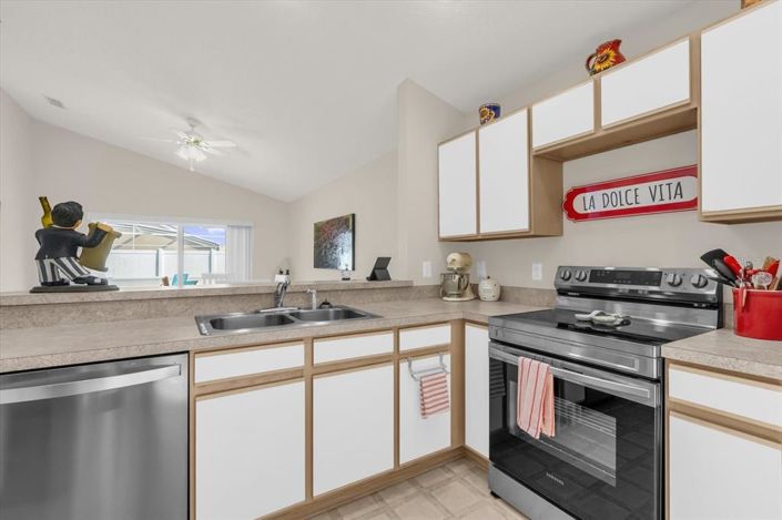 Image No.14-3 Bed House for sale