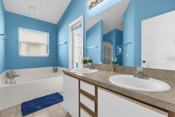 Image No.24-3 Bed House for sale