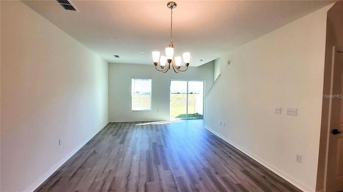 Image No.7-3 Bed Townhouse for sale