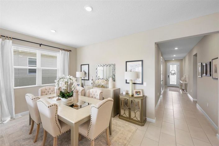 Image No.4-4 Bed Property for sale