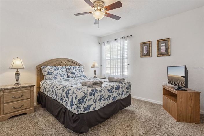 Image No.18-5 Bed House for sale