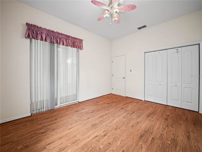 Image No.23-3 Bed Property for sale