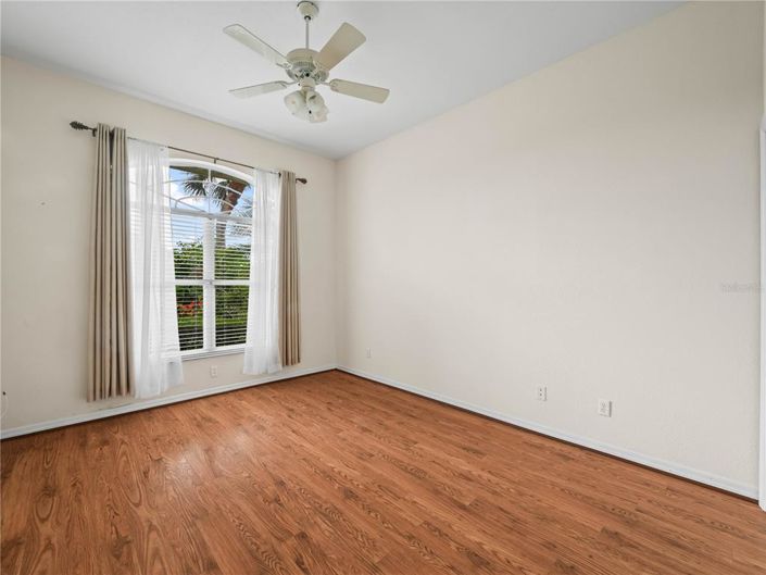 Image No.24-3 Bed House for sale