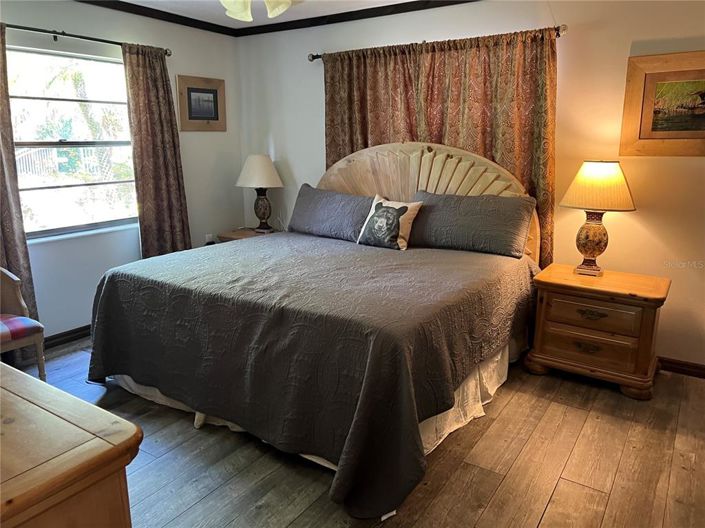 Image No.10-3 Bed Property for sale