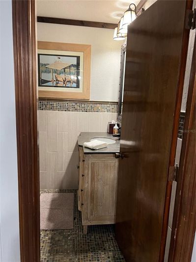 Image No.27-3 Bed Property for sale