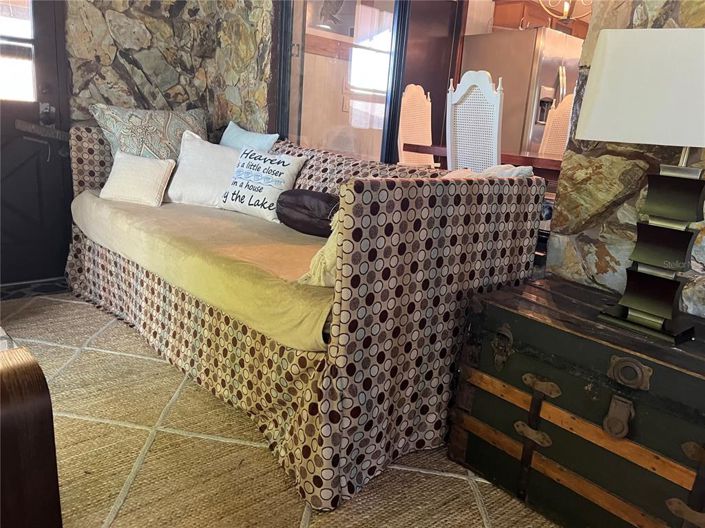 Image No.31-3 Bed Property for sale