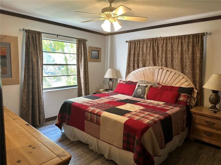 Image No.43-3 Bed Property for sale