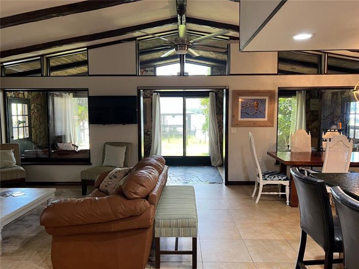 Image No.8-3 Bed Property for sale