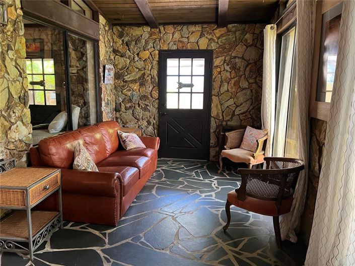 Image No.9-3 Bed Property for sale