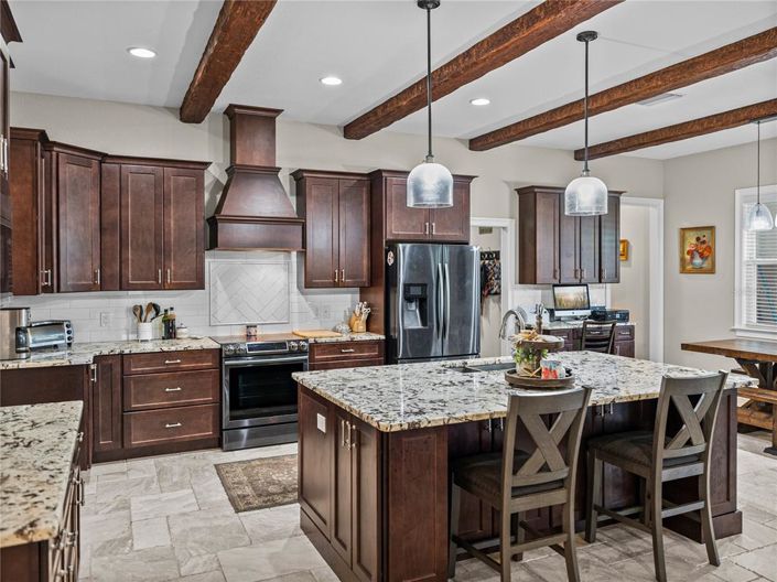 Image No.20-4 Bed Property for sale