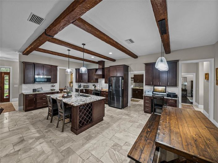 Image No.22-4 Bed House for sale