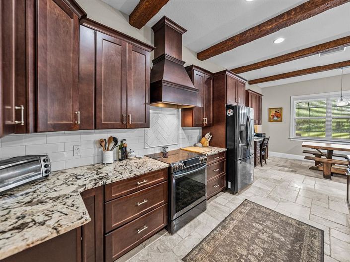 Image No.26-4 Bed Property for sale