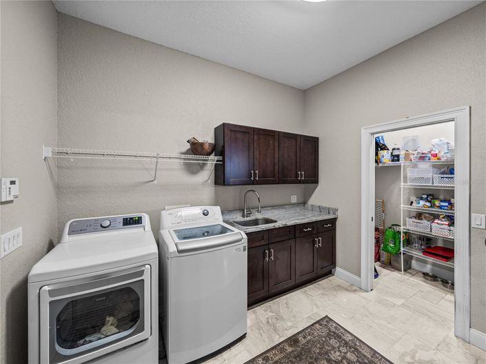 Image No.31-4 Bed Property for sale