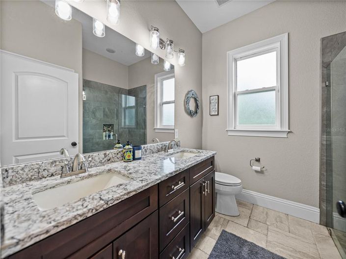 Image No.52-4 Bed House for sale