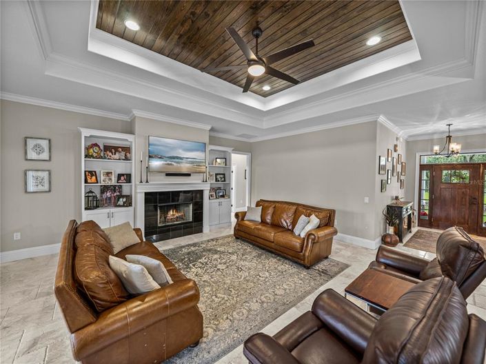 Image No.9-4 Bed Property for sale