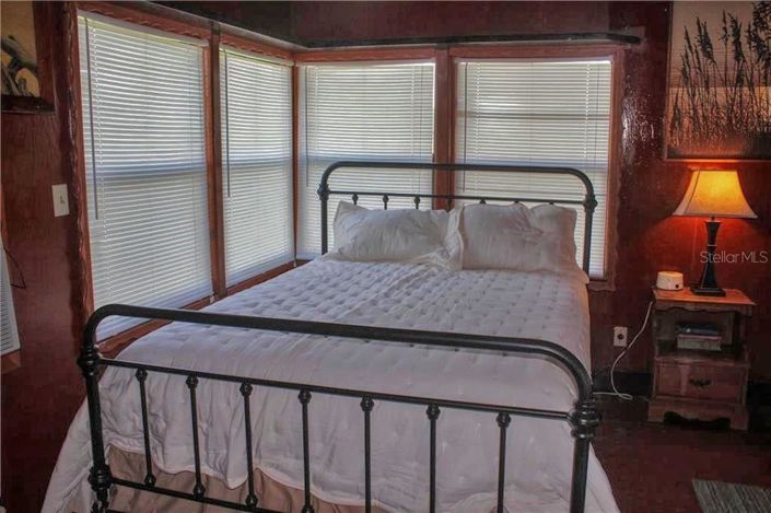 Image No.14-1 Bed Property for sale