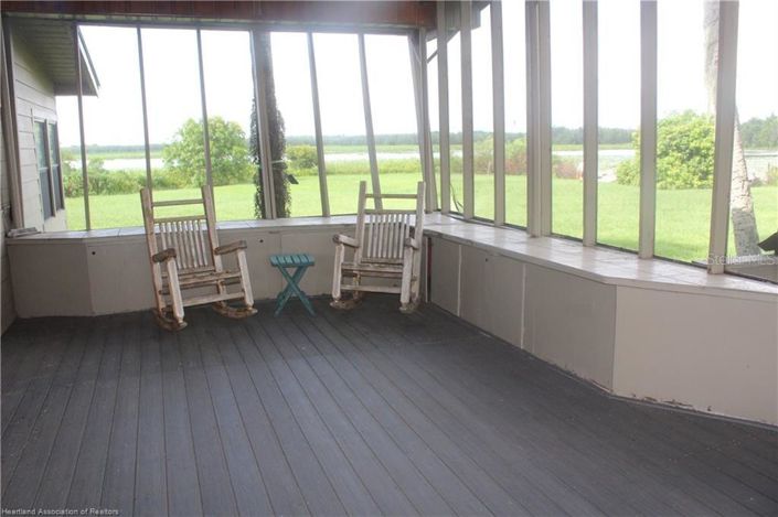 Image No.9-1 Bed House for sale