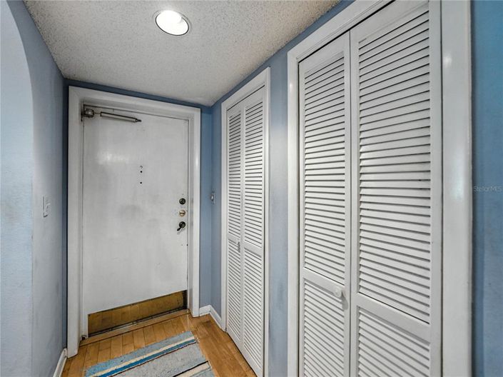 Image No.2-Propriété de 2 chambres à vendre à États-Unis