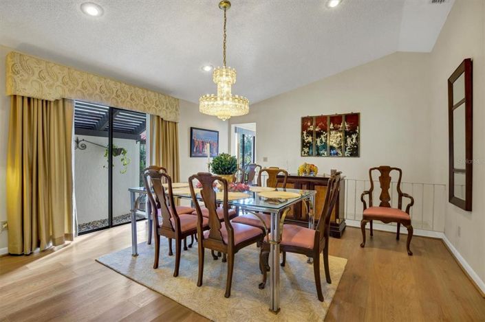 Image No.13-3 Bed Property for sale