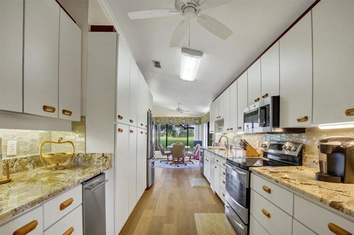 Image No.16-3 Bed Property for sale