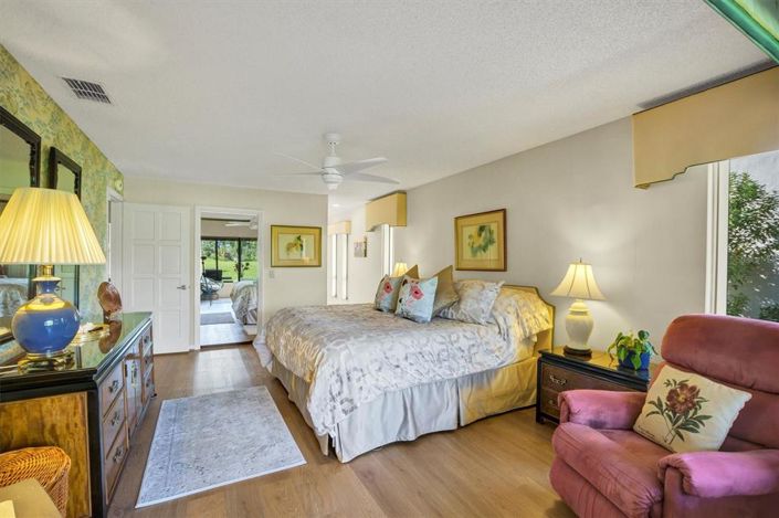 Image No.22-3 Bed Property for sale