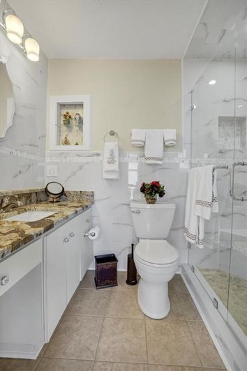 Image No.27-3 Bed Property for sale