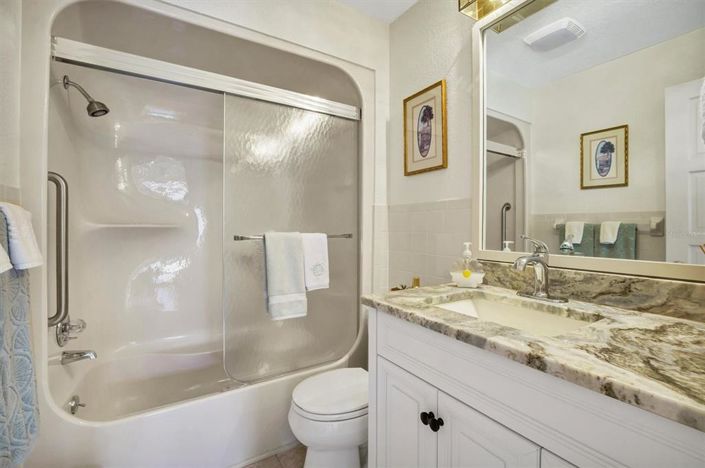 Image No.33-3 Bed Property for sale