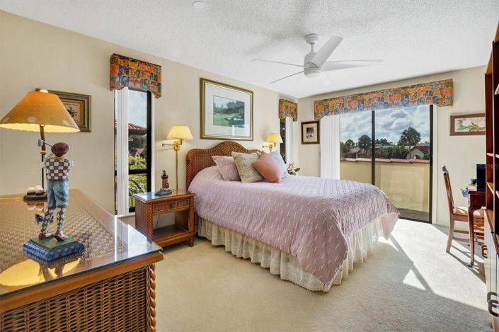 Image No.34-3 Bed Property for sale