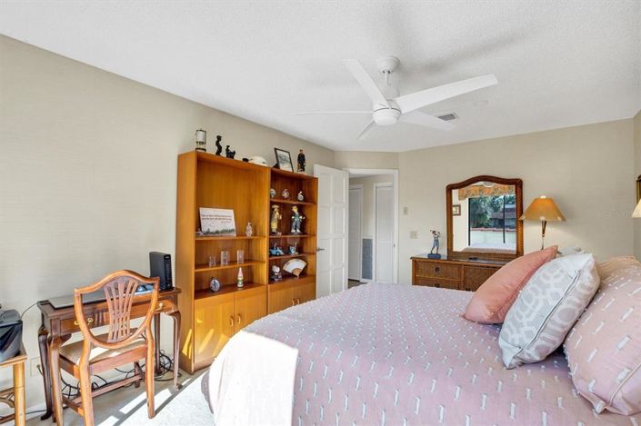 Image No.35-3 Bed Property for sale