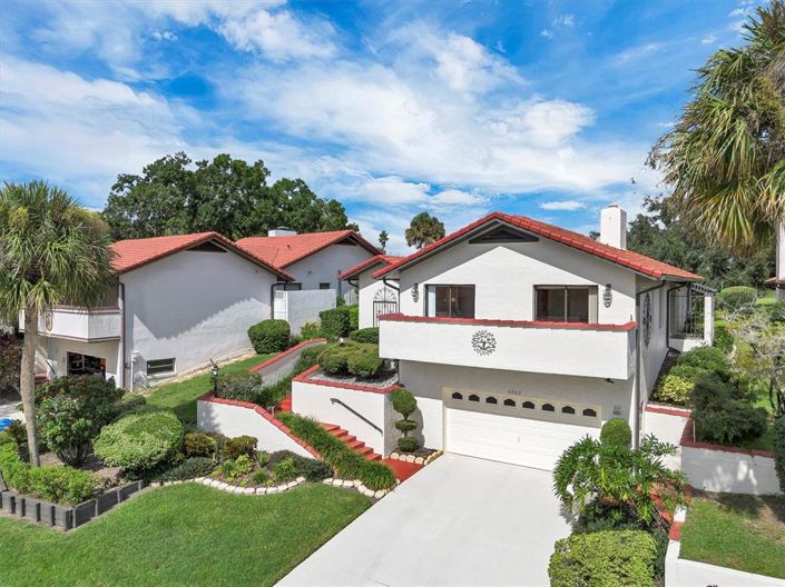 Image No.6-3 Bed Property for sale