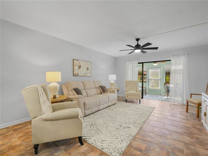 Image No.11-Propriété de 2 chambres à vendre à États-Unis