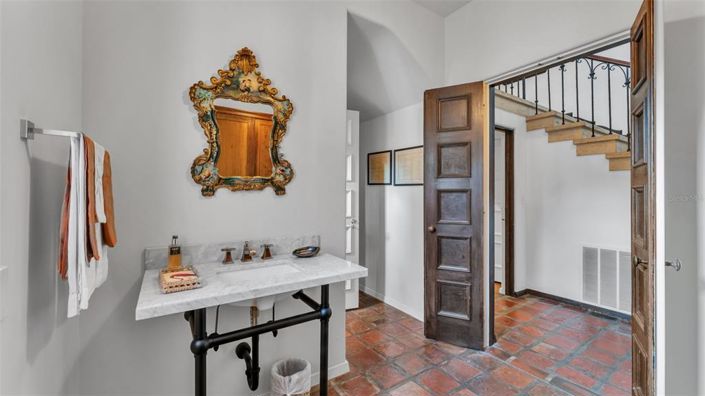 Image No.6-Propriété de 5 chambres à vendre à États-Unis